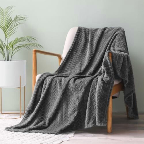 Donkergrijze polyester jacquard plaid van 50x70 inch. 1