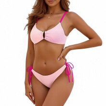 Badpakken voor dames, 2-delige bikinisets, geribbelde bikinitop met U-vormige beugel en bikinibroekje met speelse uitsnijdingen.