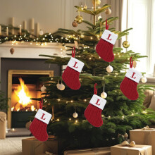 Chaussettes de Noël brodées avec initiale – Vertes et blanches