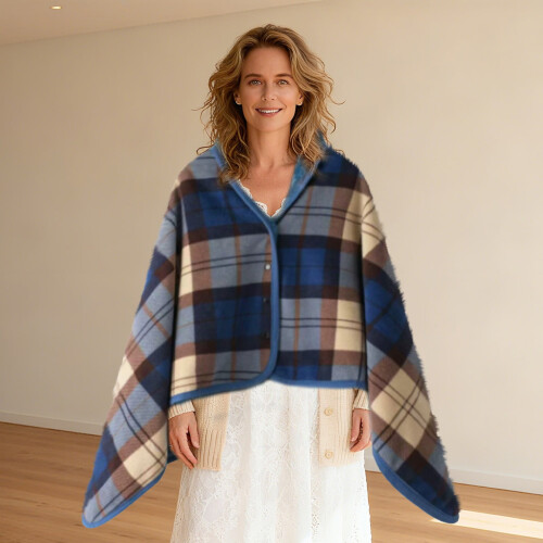 Poncho-coperta indossabile in pile con bottoni