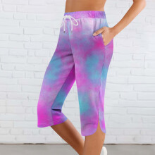 Calça capri feminina esportiva casual com estampa sólida, cintura elástica e bolsos laterais.