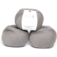 Lot de 3 pelotes de laine 100% pure laine des Highlands, d'une douceur divine et parfaite pour le tricot et le crochet.