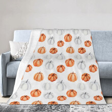 Herbstliche Kürbis-Wohndecke, weicher orange-weißer Fleece-Flanell, 127 x 152 cm, kuschelige Plüschdekoration für Wohnzimmer, Couch, Sofa, Bett