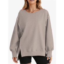 Oversized sweatshirt med rund hals og sideslidser til kvinder