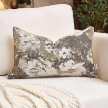 Funda de almohada de chenilla con estampado floral neutro, 45x45 cm.