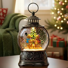 Lighted Christmas Snow Globe with Gingerbread Family, Musical & Glittering, Battery/USB Powered – Compatible with Home Decor