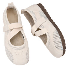 Atmungsaktive Mary-Jane-Ballerinas aus Mesh für Damen – ideal für Freizeit und Beruf. Zum Hineinschlüpfen mit Klettverschluss.