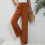 Calça chino feminina clássica de sarja elástica com corte reto 2