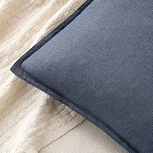Μαξιλαροθήκες από λινό 18x18 σε χρώμα μπλε indigo 1