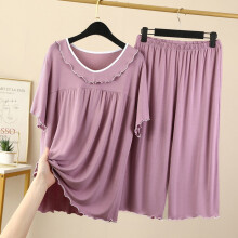 Pyjamaset voor dames: top met korte mouwen en V-hals, inclusief bijpassende broek.