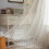 2 stk. beige blondegardiner med blomsterbroderi 1