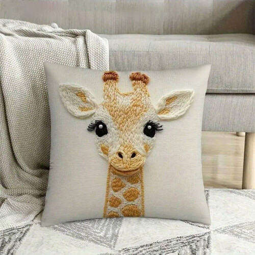 Brodert putetrekk med sjiraff, 45x45cm