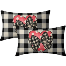 Housse de coussin Saint-Valentin 30 x 50 cm, cœur rose à pois
