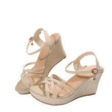 Nude-väriset sandaalit peep-toe-pumpulla, naisten kesäiset rento avokärkiset kiilasandaalit, yksivärinen rantatyylinen roomalainen