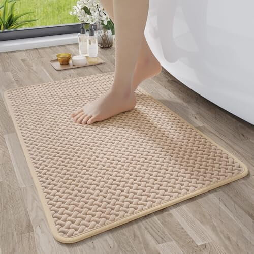 Non-Slip Bathroom Mat with Rubber Backing, Quick-Dry &