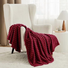 GentleSoft röd fleecefilt för soffan - Mysiga mjuka filtar för kvinnor, söta små plädar för flickor, 122x183 cm