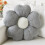 Daisy Flower Pude Grå 50 cm 1