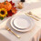 Assiettes jetables à bordure dorée pour dîner et dessert (60 pièces) 5