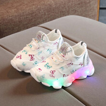 Scarpe da ginnastica per bambine con luci LED, scarpe sportive da corsa luminose, scarpe atletiche bianche