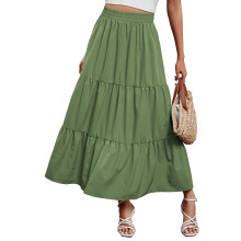 Saia feminina de verão estilo boho, plissada, evasê, fluida, com camadas, cintura alta elástica, ideal para praia.