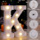 Letra K luminosa LED – Letrero de plástico a pilas 3