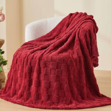 Super Soft Twin Blanket Red Premium Silky Flannel Fleece 3D Checkered Lightweight Bed Blanket All Season Use (Red Checkered, Twin(60"x80"))