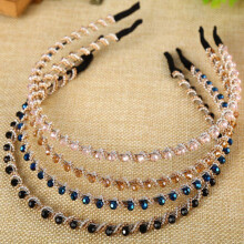 Diadema de moda hecha a mano con una sola fila de diamantes de imitación para mujeres y niñas.