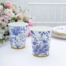 BalsaCircle24White24oz Vasos de papel desechables con diseño floral azul y borde dorado para fiestas y eventos.