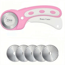 Sikkerhetslås roterende kutter i rosa med fem ekstra blader, 45 mm ergonomisk design for enkel skjæring av stoff, lær og hobbymaterialer