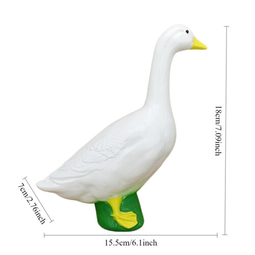 Figurka białej gęsi z Gaggleville, 18 cm 2