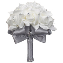 Handgefertigter weißer Brautjungfernstrauß mit Kristallen und zarten Bändern – künstliche Rosen für Hochzeit, Party, Kirche, Valentinstag