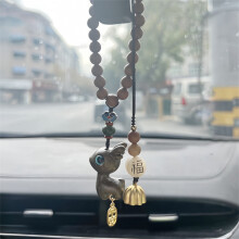 Ciondolo per auto con design a cervo in legno di sandalo, decorazione carina per interni auto da specchietto retrovisore, ornamento a tema viaggio