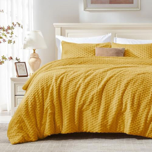 Fluffy Queen Comforter Set Yellow Fleece 3-Piece 1