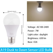 JINYUN LED-pærer for skumring til daggry, 60 W Eq, 630 LM, 7 W, dagslyshvit, A19, automatisk fotocellesensor, utendørs, 3-pakning