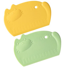 Set di 2 pezzi in silicone per tagliare l'impasto e raschiare gli alimenti con scala graduata, utensili da forno multiuso in colori assortiti.