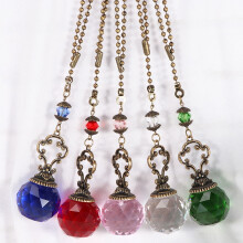 Conjunto de 2 Luminárias Pendentes com Bolas de Cristal e Corrente para Ventilador de Teto - Acessório Decorativo para Iluminação.