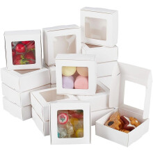 24 boîtes en papier kraft blanc avec fenêtre transparente (7,4 x 7,4 x 3 cm), idéales pour créer vos propres cadeaux d'anniversaire, de mariage,