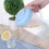 Brocca in plastica trasparente da 2 litri, senza BPA, con coperchio e beccuccio. 3