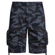 Bermudas cómodas de cintura media con múltiples bolsillos y estampado de camuflaje para hombre.