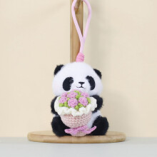Abrazando rosas, colgante de panda, proponiendo matrimonio, peluche de panda, muñeca, colgante de muñeca