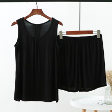 Ensemble pyjama d'été pour femme, débardeur sans manches et short.