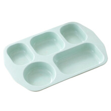 Assiettes réutilisables pour le contrôle des portions, légères et résistantes, idéales pour les boîtes à lunch des employés de bureau.