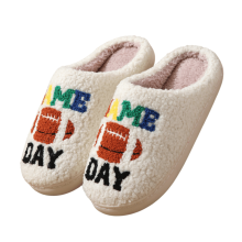 Pantoufles en coton à motif rugby mignon pour femmes et hommes – Douces, chaudes, antidérapantes, doublées de laine, compatibles avec tous les