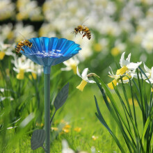 Metal Flower-Shaped Insect Drinking Station for Bees & Butterflies, 25x4", Tool-Free Assembly, Compatible with Garden Pollinator Safety