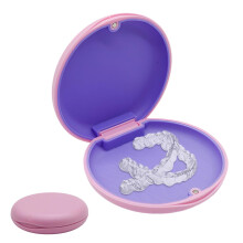 Retainer Case, 1 Pcs Denture Box, Magnetic Closure Portable Aligner Case, Pink Anti-Slip Design Denture Case for Retainers and Small Accessories,Disa
