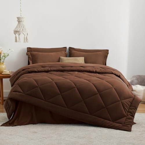 7-Pc Brown Full Comforter Set: 1 Comforter, 1 Flat Sheet, 1 Fitted Sheet, 2 Pillowcases, 2 Shams 1