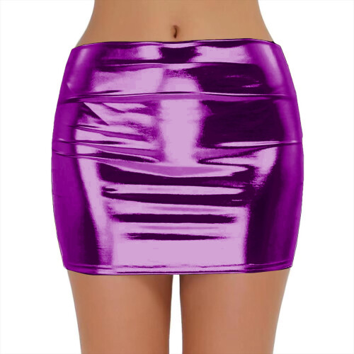 Minissaia feminina roxa com glitter para o verão