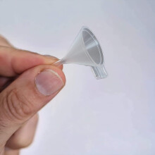 1 x Very Small (Tiny) Food Safe Plastic With Very Narrow Spout Funnels 2.1cm Mouth (Internal) Diameter Filling Funnel for Atomizers & Small Bottles &