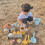 Spielzeug-Bagger für Kinder im Sandkasten 2