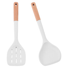Conjunto de espátulas de silicone e madeira com orifício para pendurar